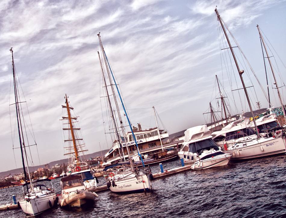 yachts
