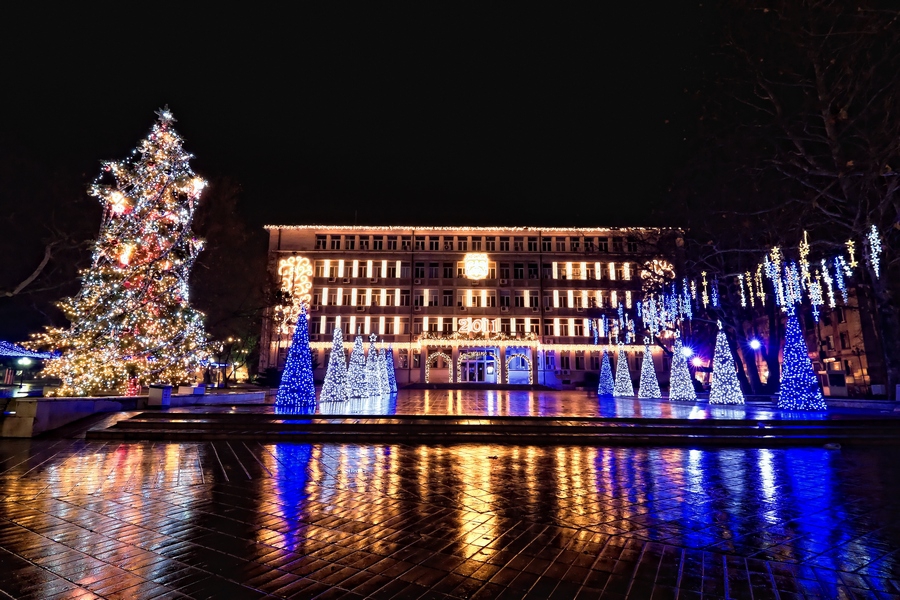 Варна - Новогодишна украса-Окръжният съд