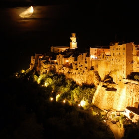 Eдна нощ в Pitigliano ...