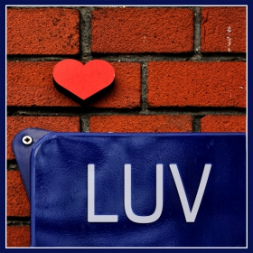 give me some luuuuv....