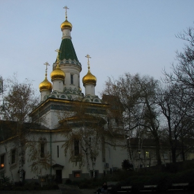 Когато  вечерта смирено пада...