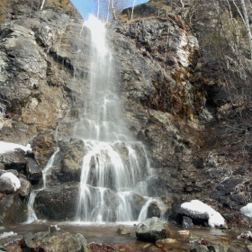 Подбалкански водопад