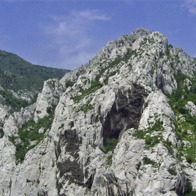 Белите скали