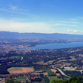 Lac Léman,познато ни като Женевското езеро