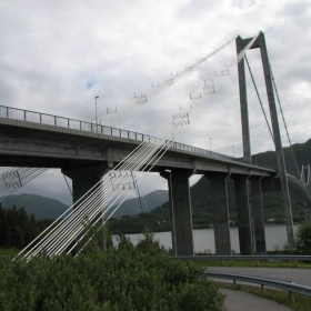 A BRIDGE IN NORGE