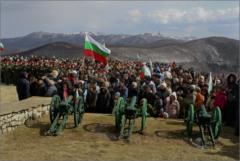 3 март 2010 г - Връх Столетов - Тържествена литургия в памет на загиналите за свободата на България!