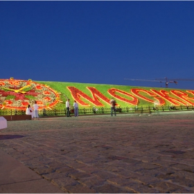 Светещ часовник, Москва