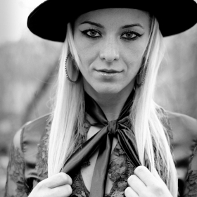 Portrait of a lady with hat