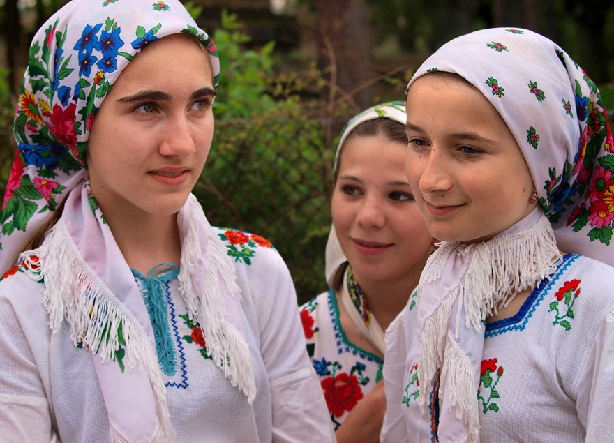 момичета от Дългач