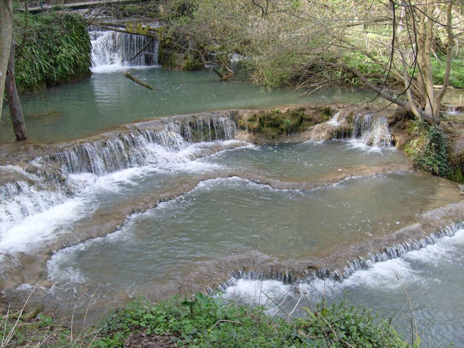 Крушунските водопади