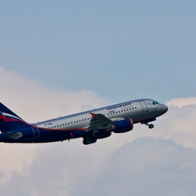 Самолет на Aeroflot излита към Москва