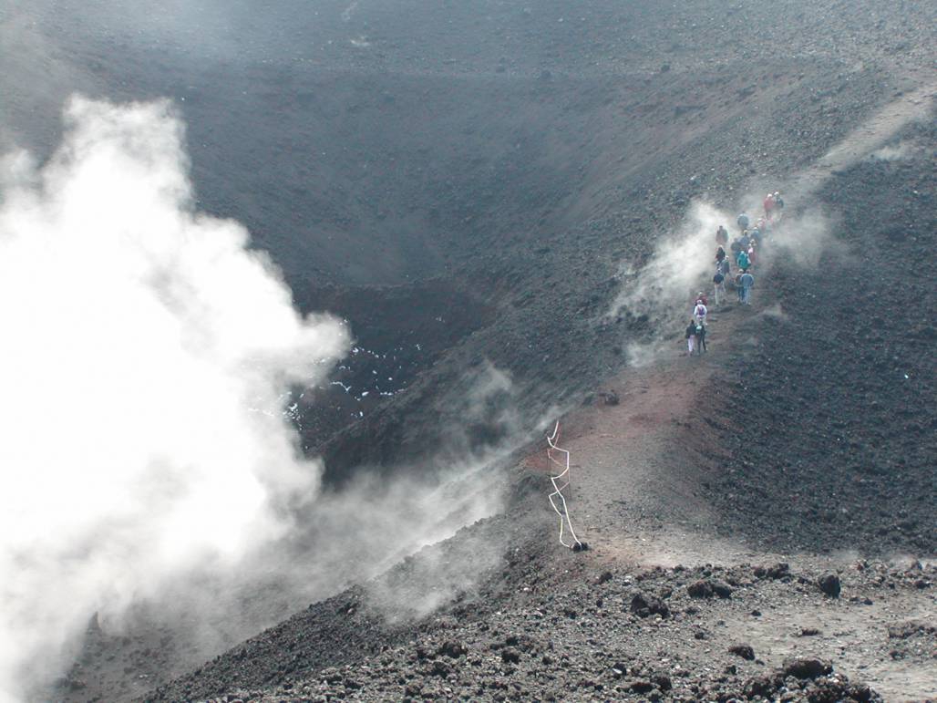 CLIMBING ON ETNA 3