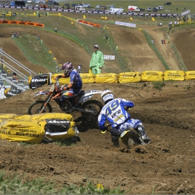 В клас  MX2....