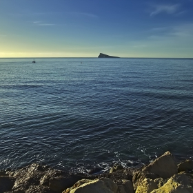Зазорявайки в Бенидорм  -  Amaneciendo en Benidorm