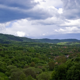 Поглед към село Свежен