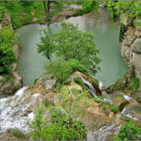 Хотнишки водопади