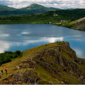 На гребена