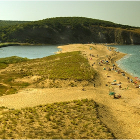 Река и море се сливат в едно