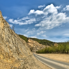 Самотният път