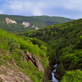 По екопътека Бялата река