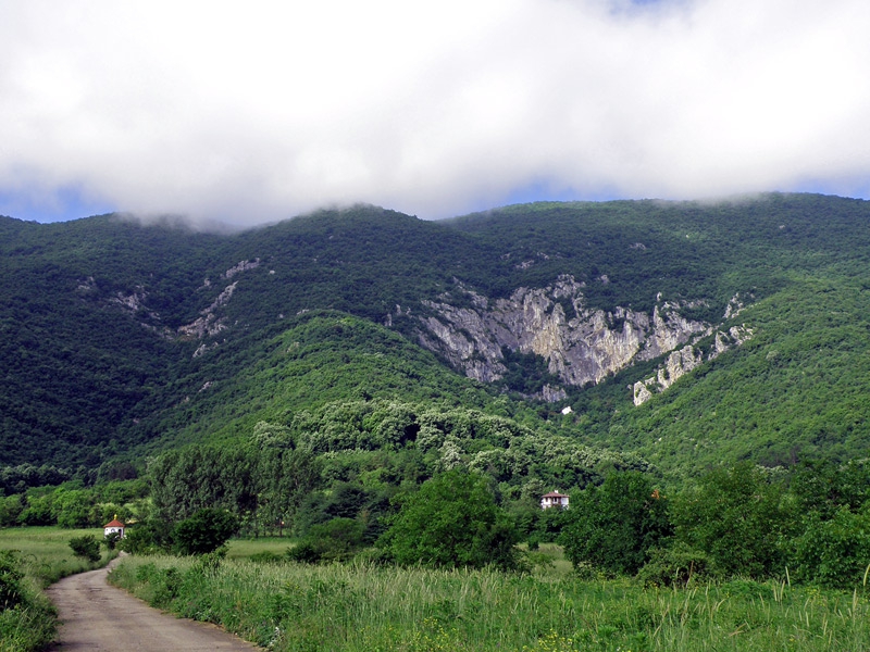Към планината