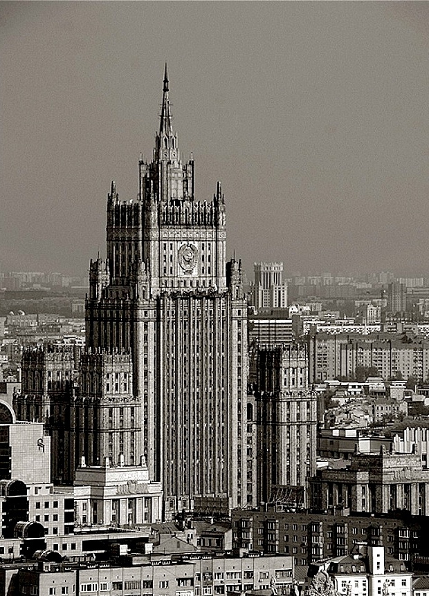 Москва от черно-белите ленти........