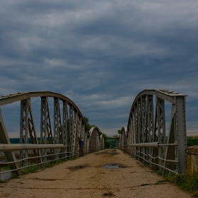 to the other side/ от другата страна?