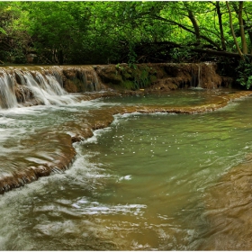 Крушунски водопади