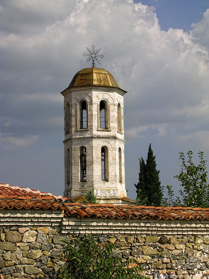 Камбанарията - фрагмент