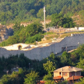 ЛОВЕШКА КРЕПОСТ (ТНЕ FORTRESS OF LOVECH)