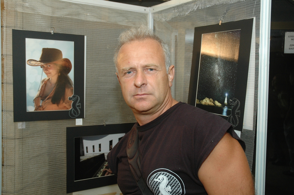Автори от 4CoolPics.com участници в Фотоизложба - Селекция Фотовaканция 2010 - niro