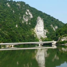 Decebal fels an der donau romania