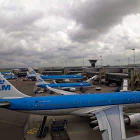 Schiphol-в очакване на пасажери