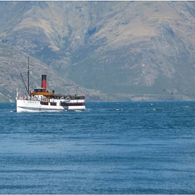 Lake Wakatipu 2