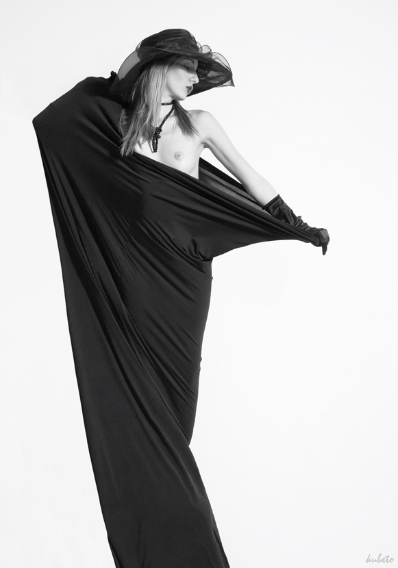 B&W-2
