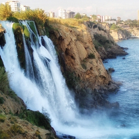 Водопад в Анталия,Турция