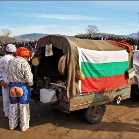 Лице назаем... : )  !!!