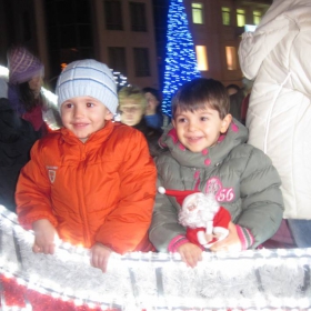 Малки пакосници:)