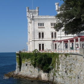 МИРАМАРE - The Miramare Castle