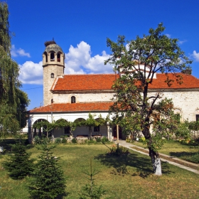 Църквата в село Костенец