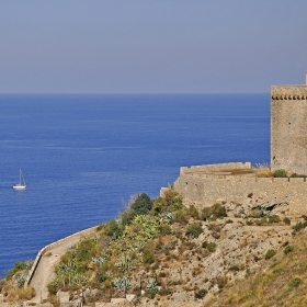 Torre Normanna 2, Sicily