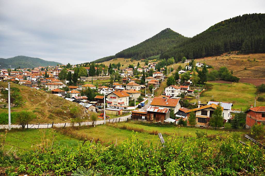 village Ravnogor