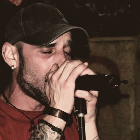 \m/