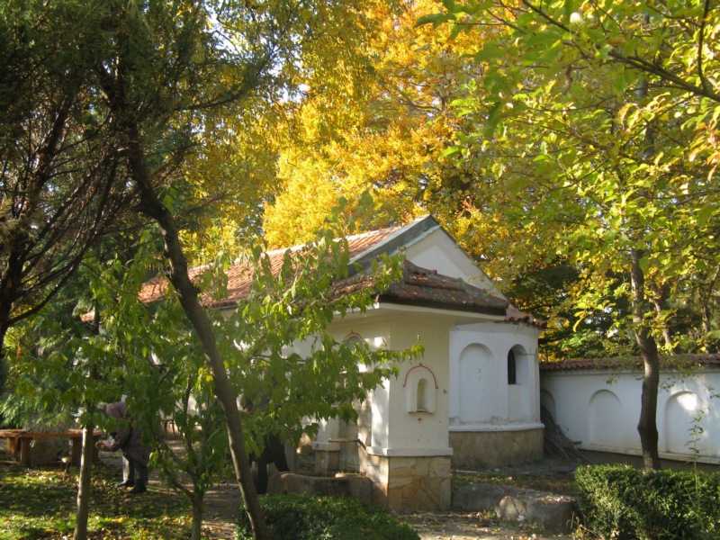 esen v manastira