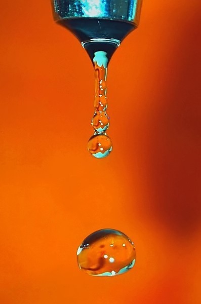 вода...