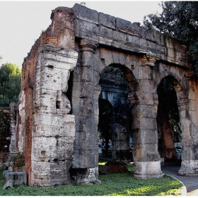 Porticus Triumphalis