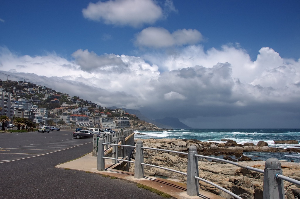 Cape Town - паркинг на брега на Атлантическия океан