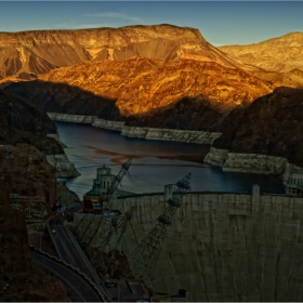 Hoover Dam - стената