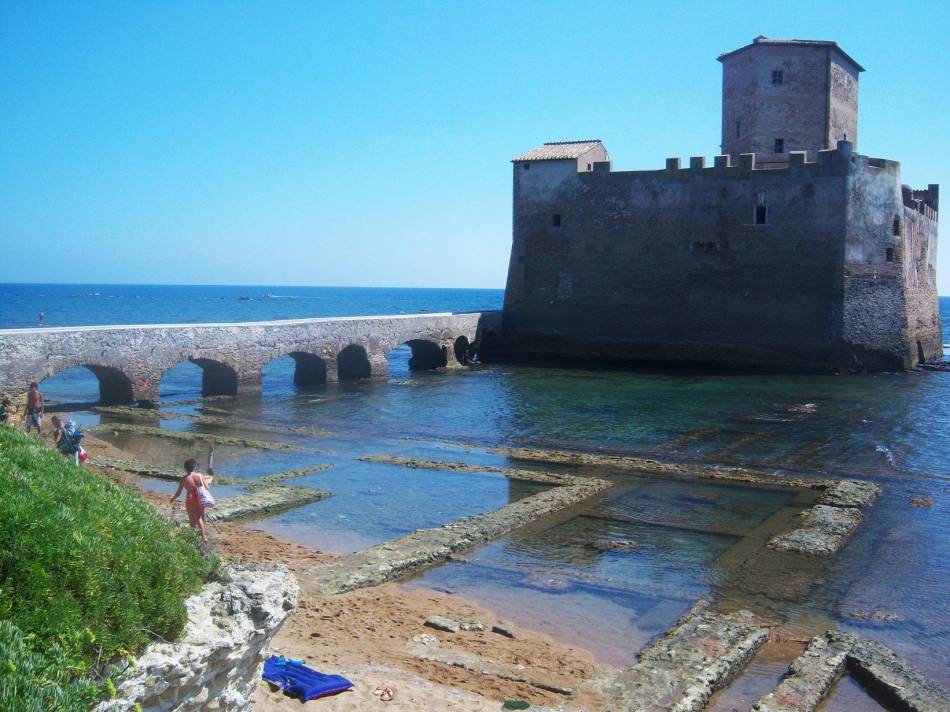 - - Torre astura - -