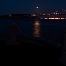 Oakland Bay Bridge - вечерно